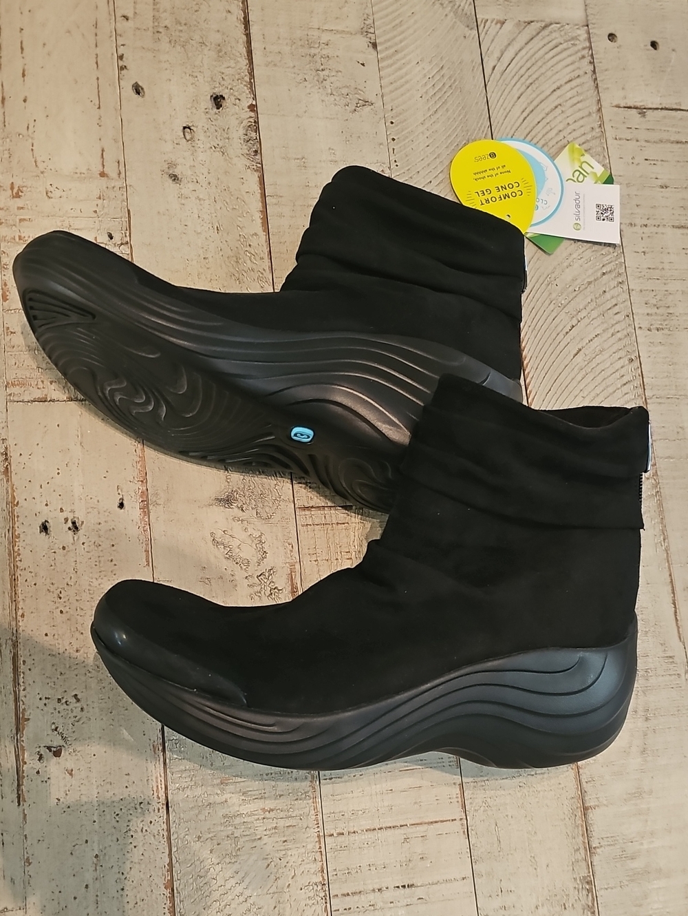 Bzees Zizzle Ankle Boot ✨️ New - Machine Washable ✨️